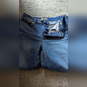 Madewell size 26 darted barrel leg denim  - EUC